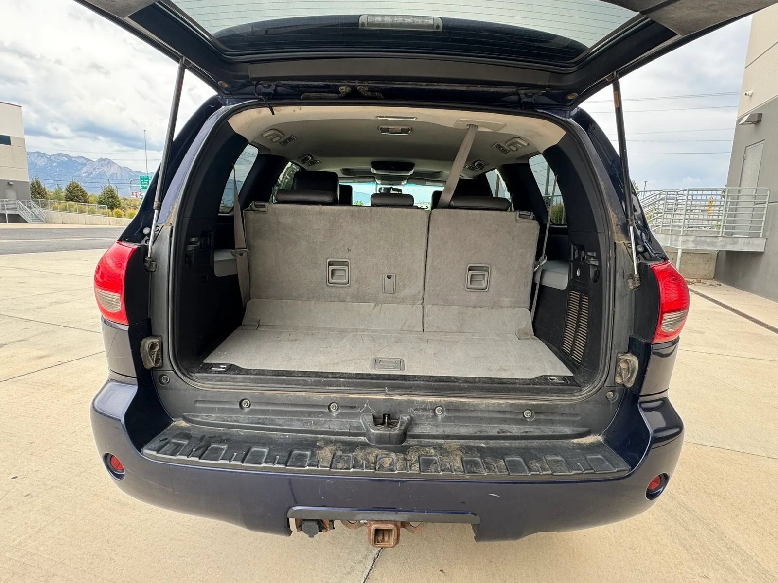 Used 2010 Toyota Sequoia SR5 AWD/4WD image 17