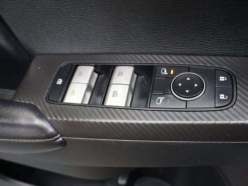 Used 2022 Mitsubishi Outlander SE image 21