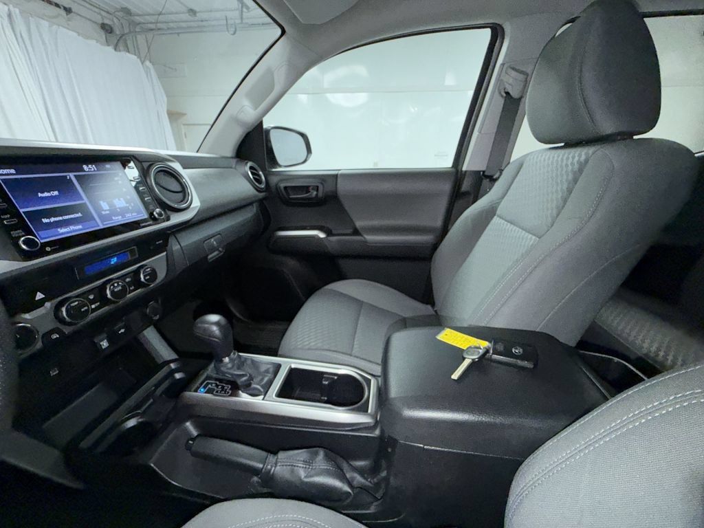 Used 2023 Toyota Tacoma SR5 AWD/4WD image 23