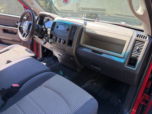 Used 2012 RAM 1500 Express RWD image 20