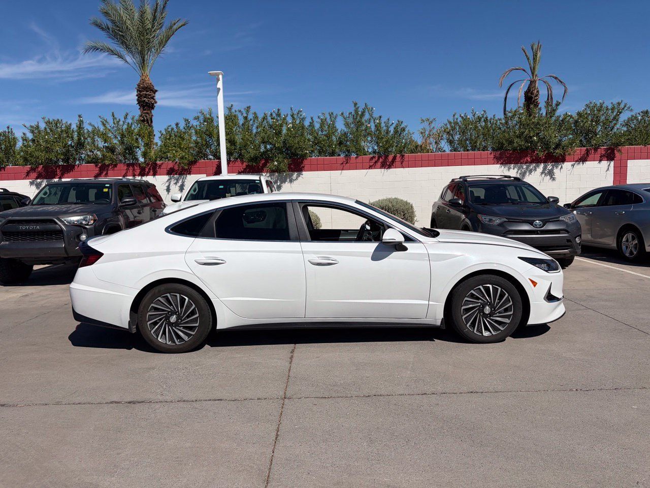 Used 2021 Hyundai Sonata SEL FWD image 3