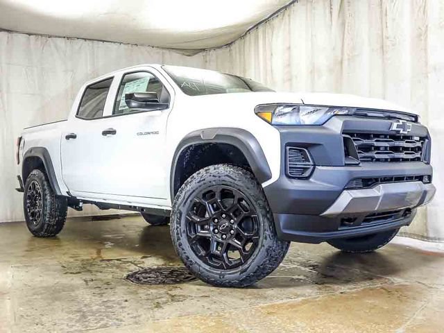 New 2026 Chevrolet Colorado Trail Boss AWD/4WD image 2