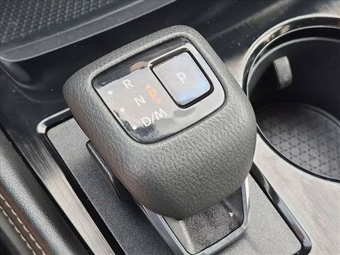 Used 2022 Nissan Rogue SL FWD image 12