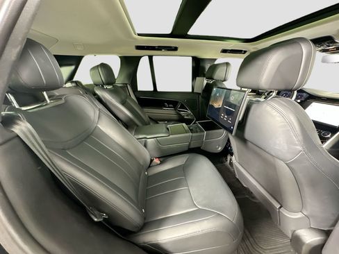 Certified 2023 Land Rover Range Rover Autobiography image 32