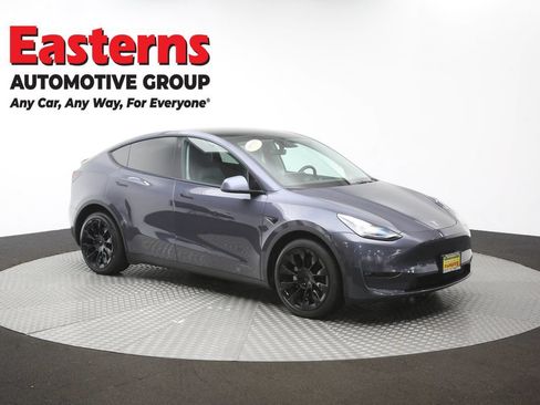 Used 2022 Tesla Model Y Long Range AWD/4WD image 43
