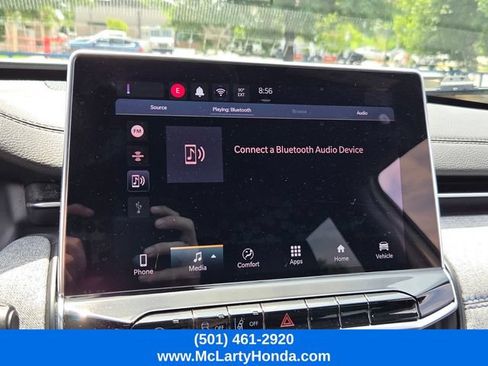 Used 2024 Jeep Compass Latitude AWD/4WD image 19