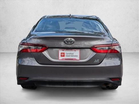 Used 2021 Toyota Camry LE image 7