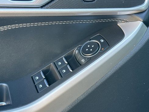 Used 2023 Ford Explorer XLT w/ Equipment Group 202A image 12