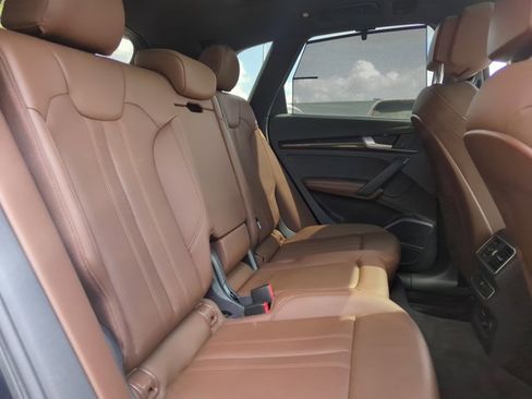 Used 2019 Audi Q5 2.0T Premium Plus w/ Premium Plus Package image 26