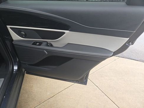 Certified 2024 Lincoln Nautilus Reserve w/ Equipment Group 202A image 25