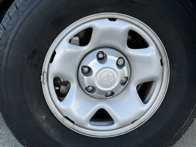 Used 2023 Toyota Tacoma SR AWD/4WD image 10