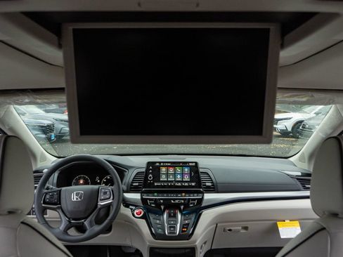 New 2026 Honda Odyssey Touring image 26