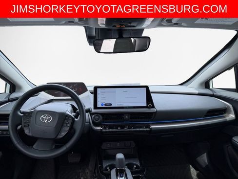 Used 2024 Toyota Prius XLE FWD image 22