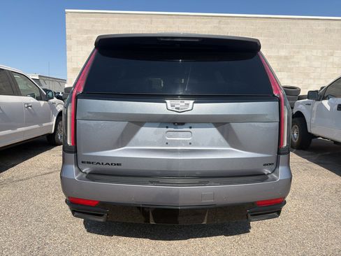 Used 2022 Cadillac Escalade Sport Platinum w/ Heavy-Duty Trailer Package AWD/4WD image 10