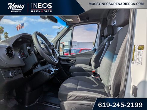 Used 2023 Mercedes-Benz Sprinter 2500 image 12