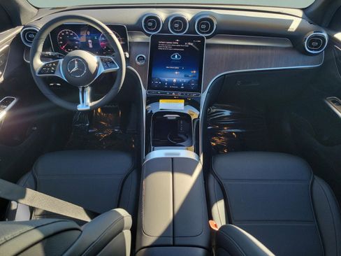 Certified 2026 Mercedes-Benz GLC 300 image 17