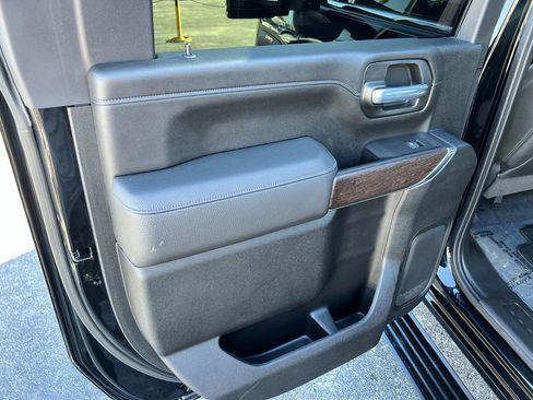 Used 2021 GMC Sierra 2500 Denali w/ Denali Ultimate Package image 16