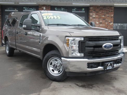 Used 2019 Ford F250 XL w/ Power Equipment Group image 2