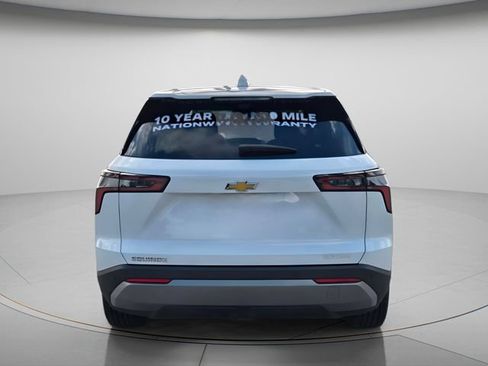 Used 2025 Chevrolet Equinox LT w/ Safety and Technology Package FWD image 5