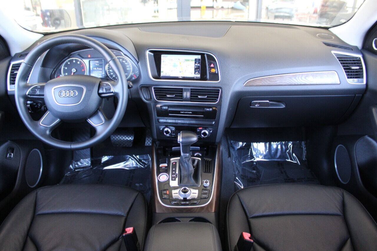 Used 2015 Audi Q5 2.0T Premium Plus w/ Technology Package AWD/4WD image 18