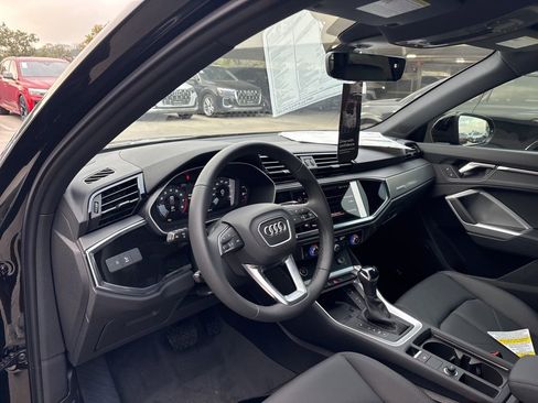 New 2025 Audi Q3 2.0T Premium image 12