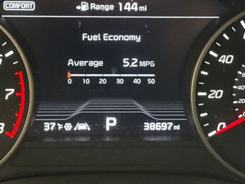 Used 2019 Kia Stinger Premium image 26