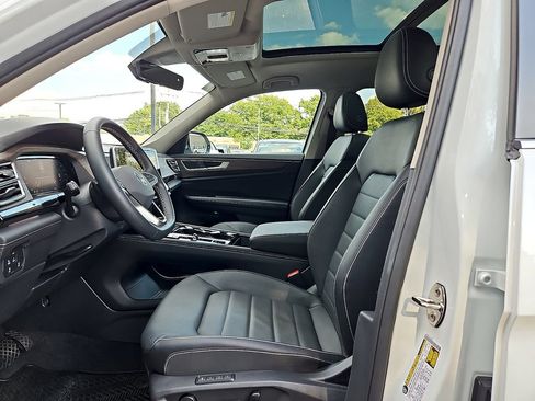 Certified 2026 Volkswagen Atlas SEL AWD/4WD image 15