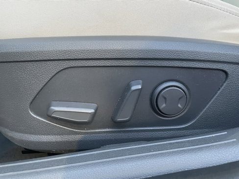 Used 2024 Hyundai Sonata SEL w/ Convenience Package image 11