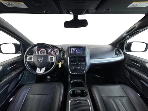 Used 2019 Dodge Grand Caravan GT FWD image 17