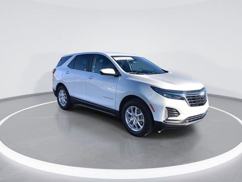 Used 2024 Chevrolet Equinox LT w/ LPO, Floor Liner Package image 2