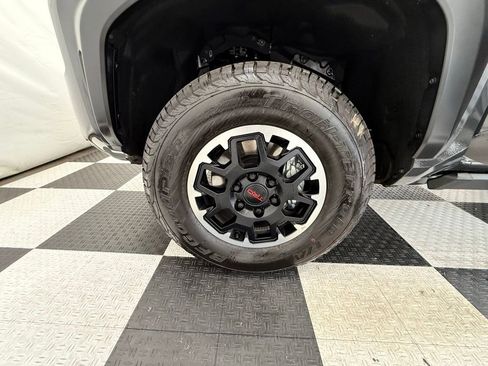 Used 2026 Toyota Tacoma TRD Off-Road AWD/4WD image 10