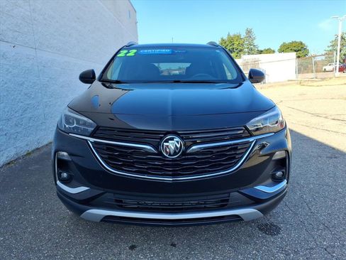 Certified 2022 Buick Encore GX Essence image 2