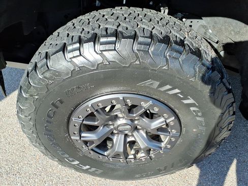 Certified 2025 Ford F150 Raptor AWD/4WD image 4