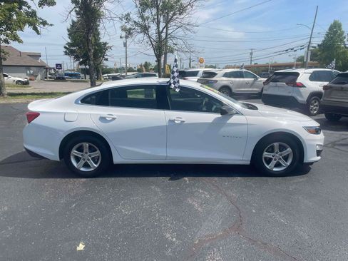 Used 2023 Chevrolet Malibu LS FWD image 9