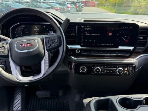 Used 2024 GMC Sierra 1500 SLE AWD/4WD image 27