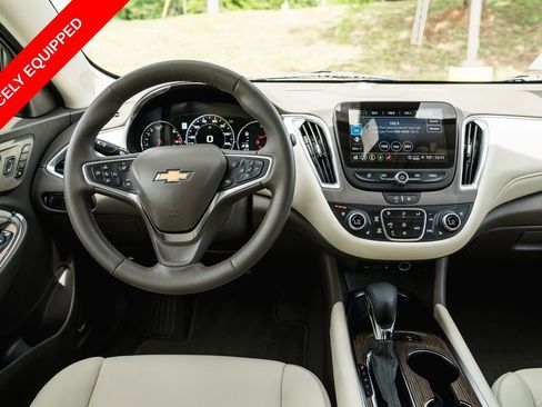 Used 2024 Chevrolet Malibu LT FWD image 12