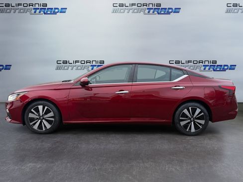 Used 2022 Nissan Altima 2.5 SV image 8