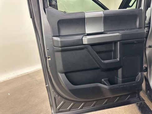 Used 2015 Ford F150 XLT w/ Equipment Group 302A Luxury image 26