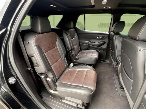 Used 2022 Chevrolet Traverse High Country image 25