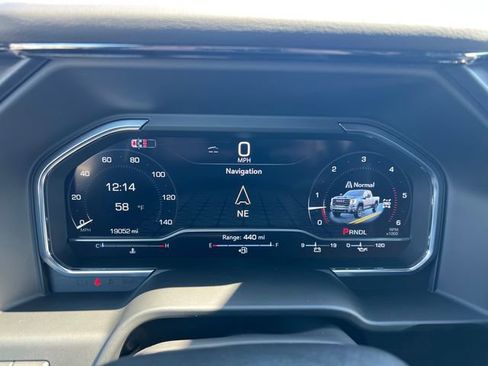 Used 2024 GMC Sierra 2500 AT4X w/ AT4X AEV Edition AWD/4WD image 16