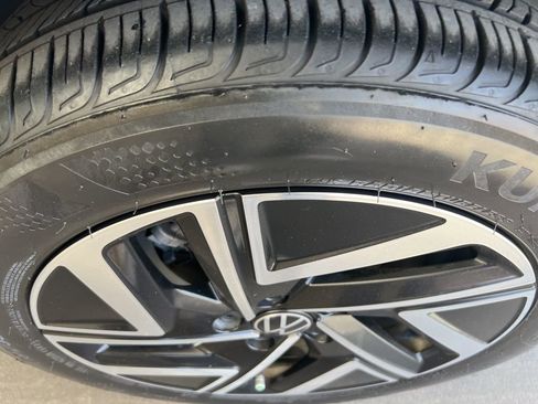 Certified 2024 Volkswagen Jetta SEL image 37