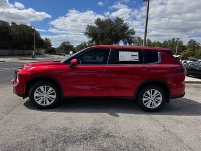 New 2025 Mitsubishi Outlander ES