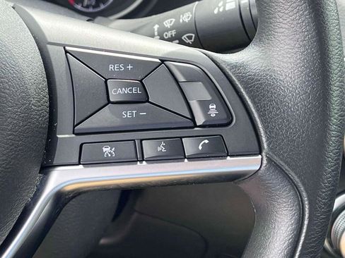 Used 2023 Nissan Sentra SV FWD image 30