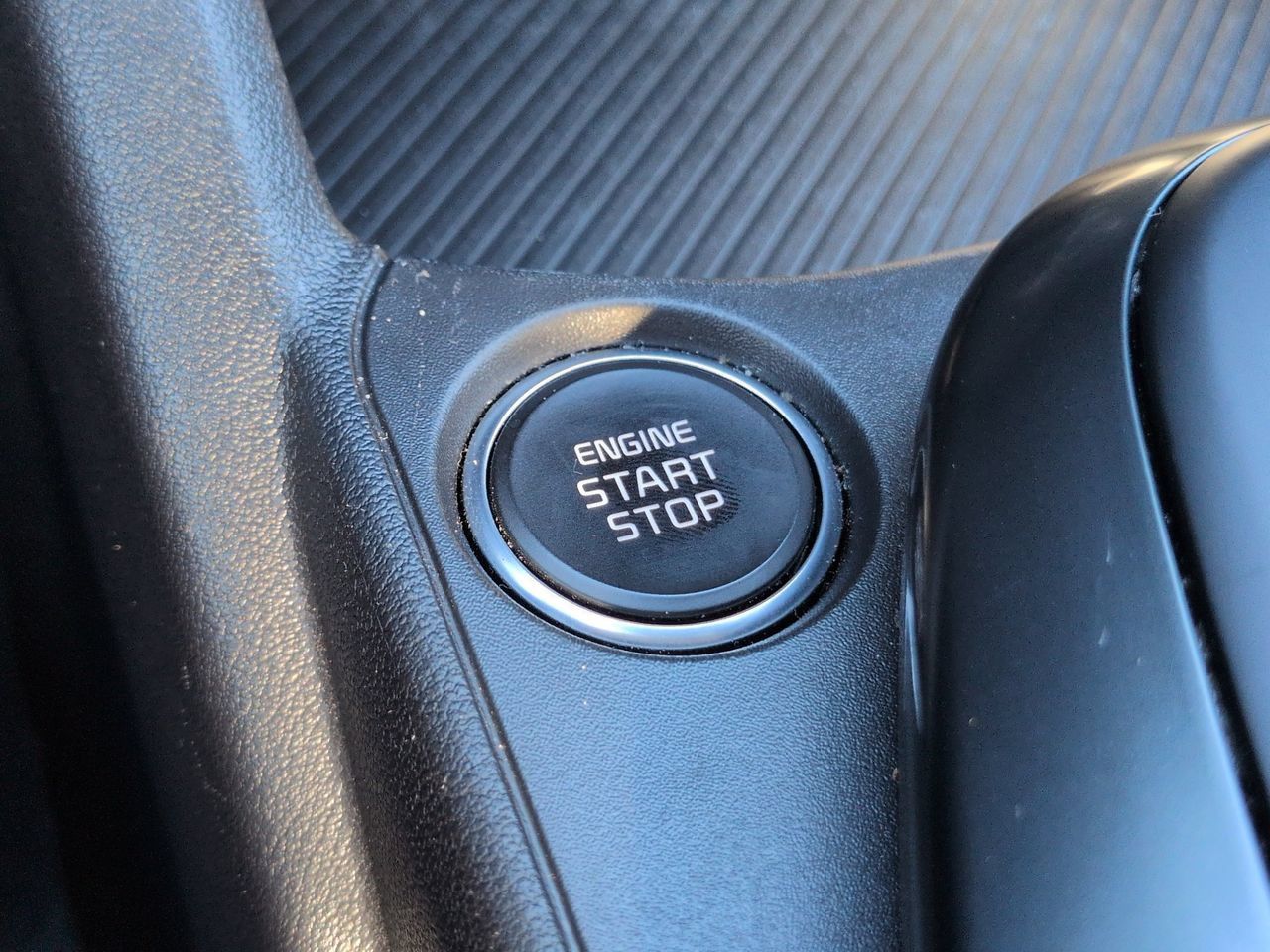 Used 2025 Kia K4 FWD image 25