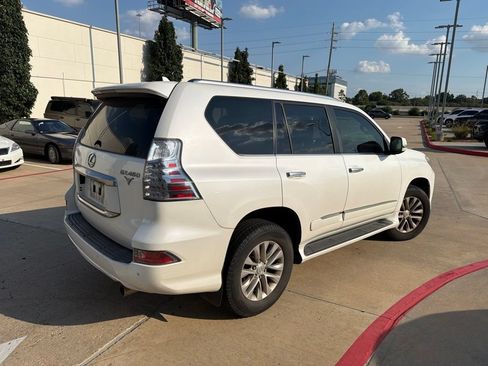 Used 2014 Lexus GX 460 w/ Premium Package AWD/4WD image 3