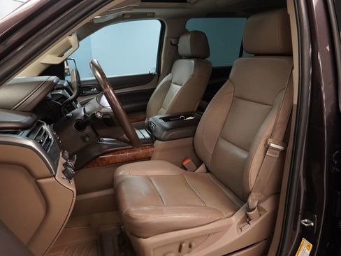 Used 2015 Chevrolet Tahoe LTZ image 3