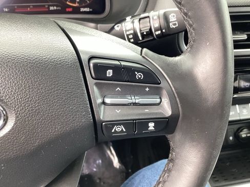 Used 2023 Hyundai Kona Limited AWD/4WD image 20