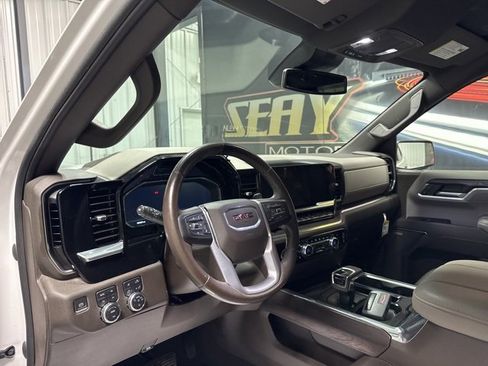 Used 2023 GMC Sierra 1500 SLT w/ SLT Premium Package image 5