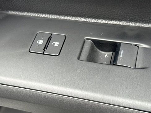 Used 2025 Toyota Tacoma SR5 image 22