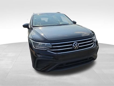 Used 2023 Volkswagen Tiguan S FWD image 5